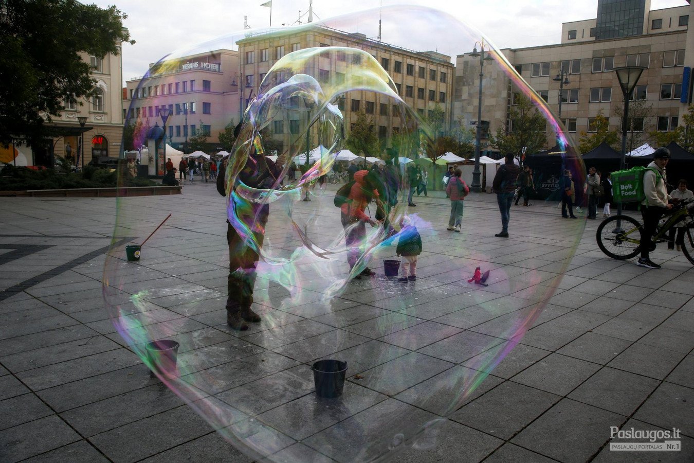 Bubble Dude galerijos nuotrauka 4